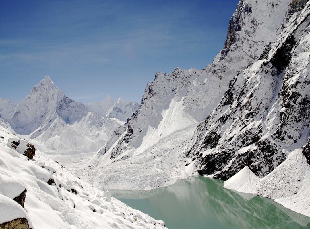 What to Expect: Hat Selection, Brands, and Pricing